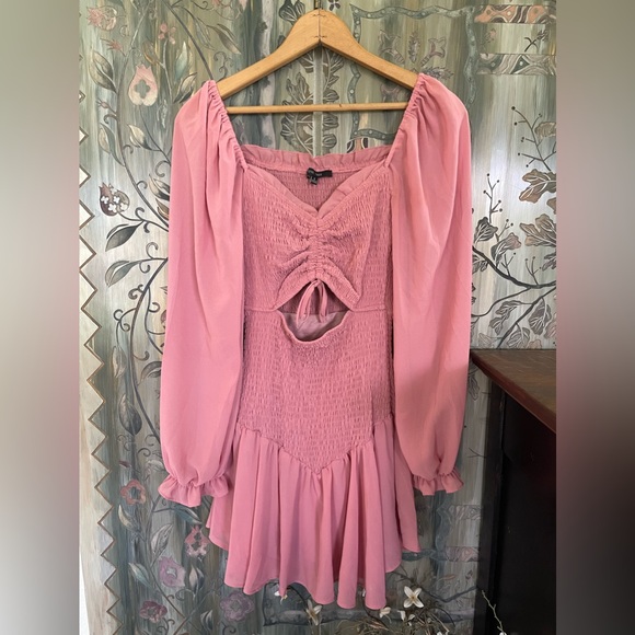 cute dress from a boutique - Picture 1 of 3